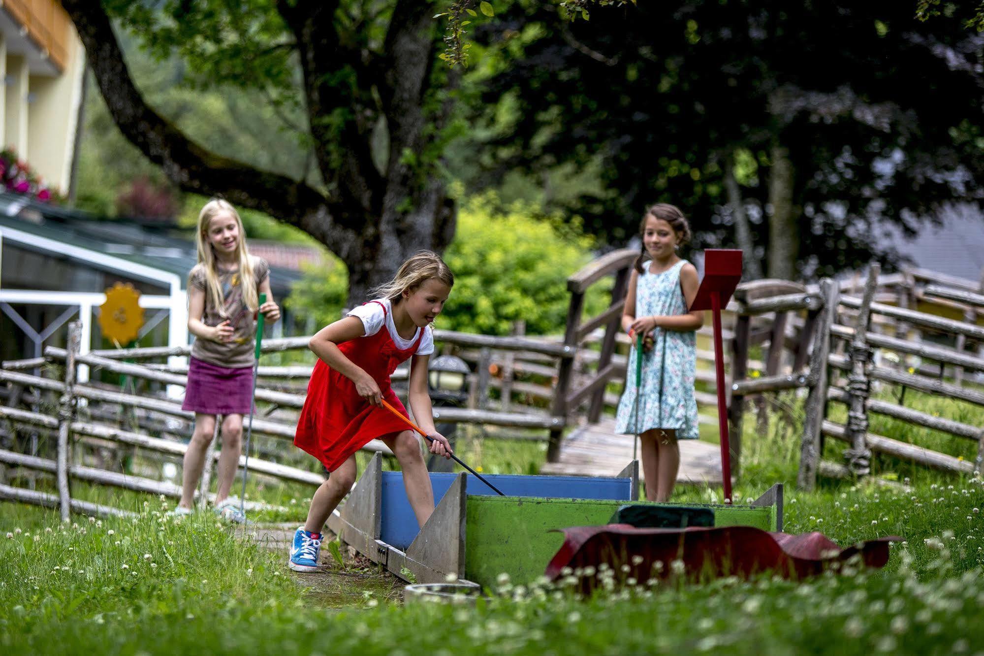 Family & Sporthotel Kaerntnerhof Bad Kleinkirchheim Εξωτερικό φωτογραφία